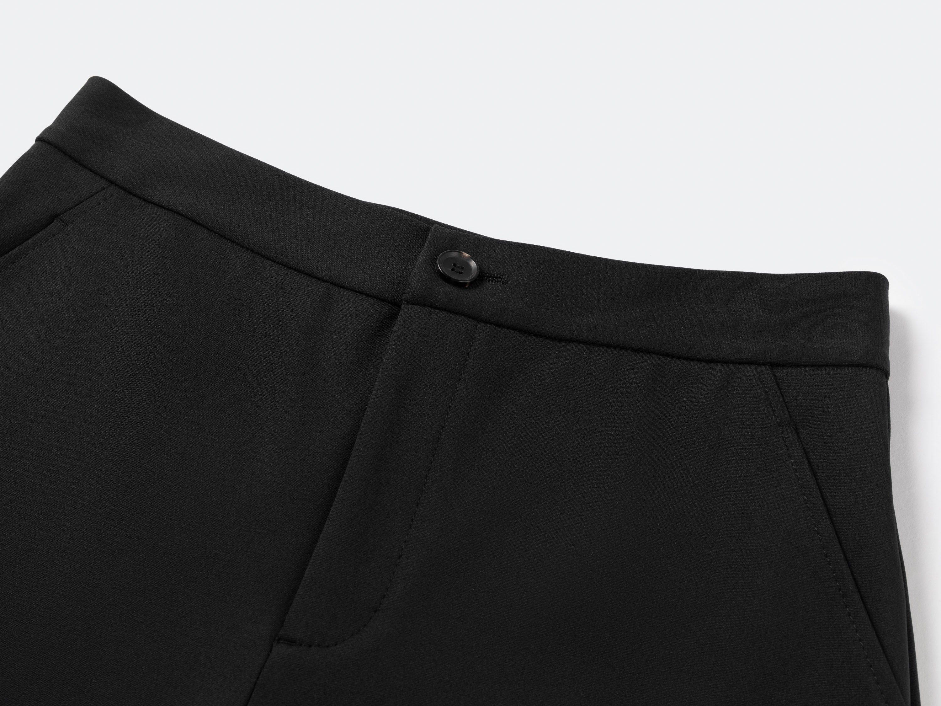 EP YAYING Black Bermudas Shorts