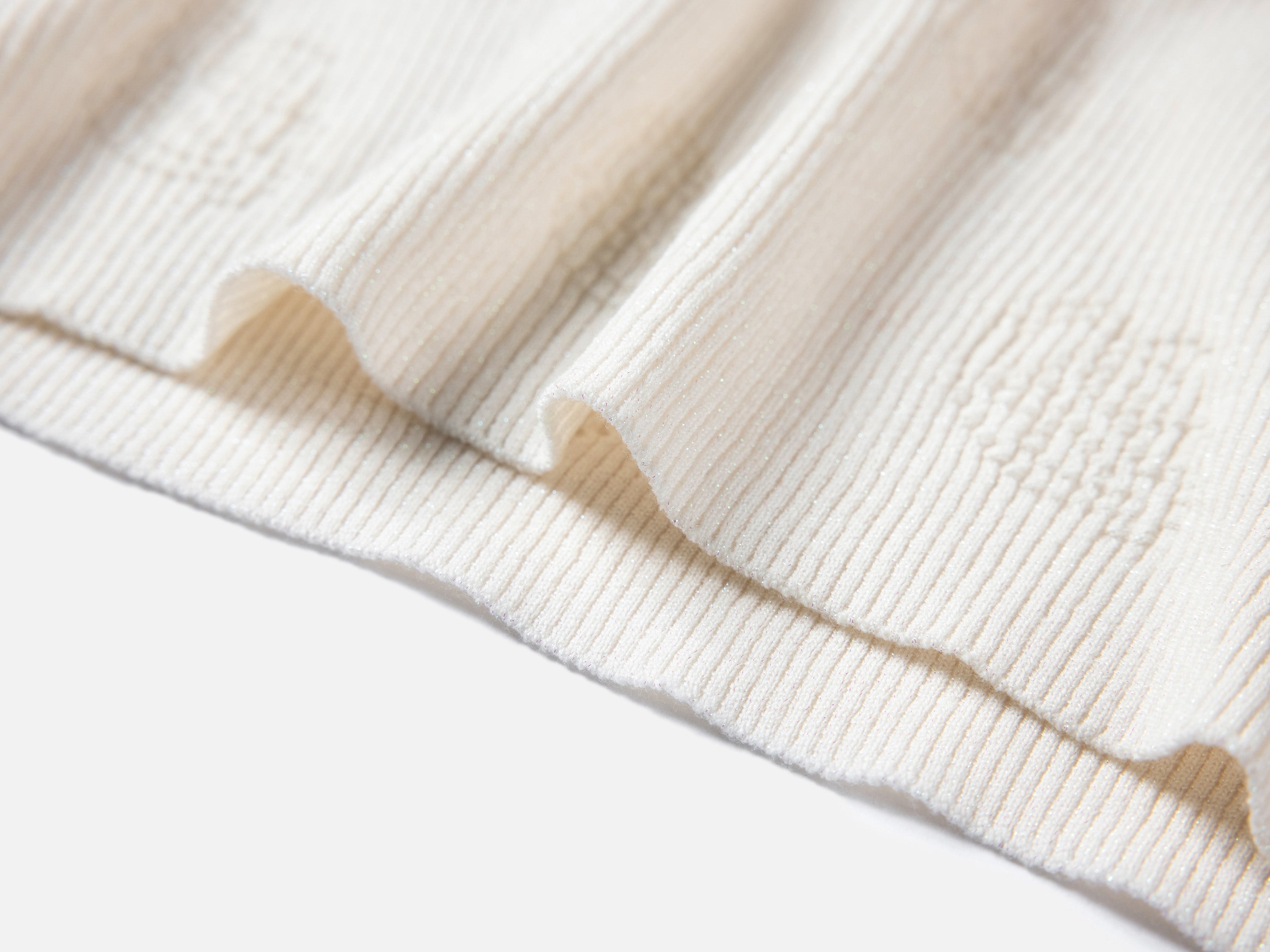 EP YAYING Semi-High Neck White Knit Top